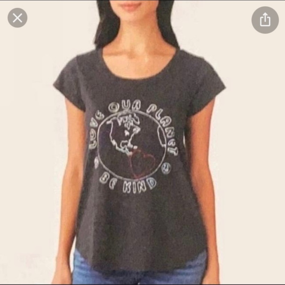 Lucky Brand Tee Love Our Planet Be Kind Tee Soft Graphic T-Shirt Top Grey Medium
